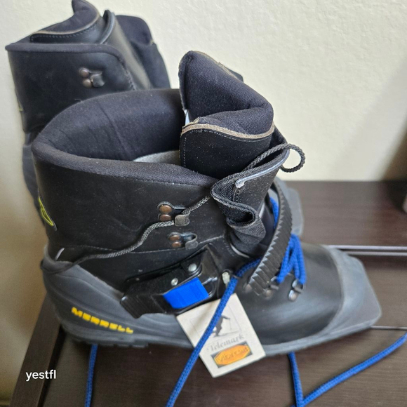 Women's Merrell Ski Boots Size 9 Black Blue Flash single buckle - Picture 5 of 10